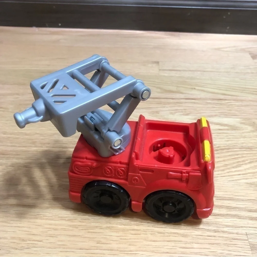 Fisher Price Little People Fire Truck Kids Toy